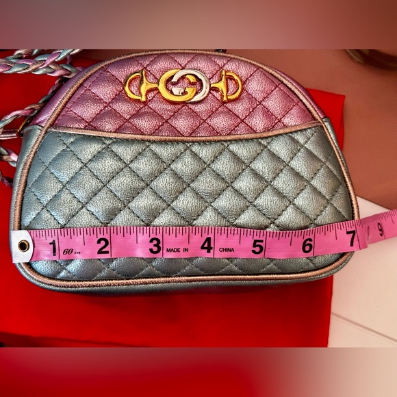 GUCCI Nappa Trapuntata Mini Zumi Dome Metallic Pastels Xbody Bag - Picture 15 of 16